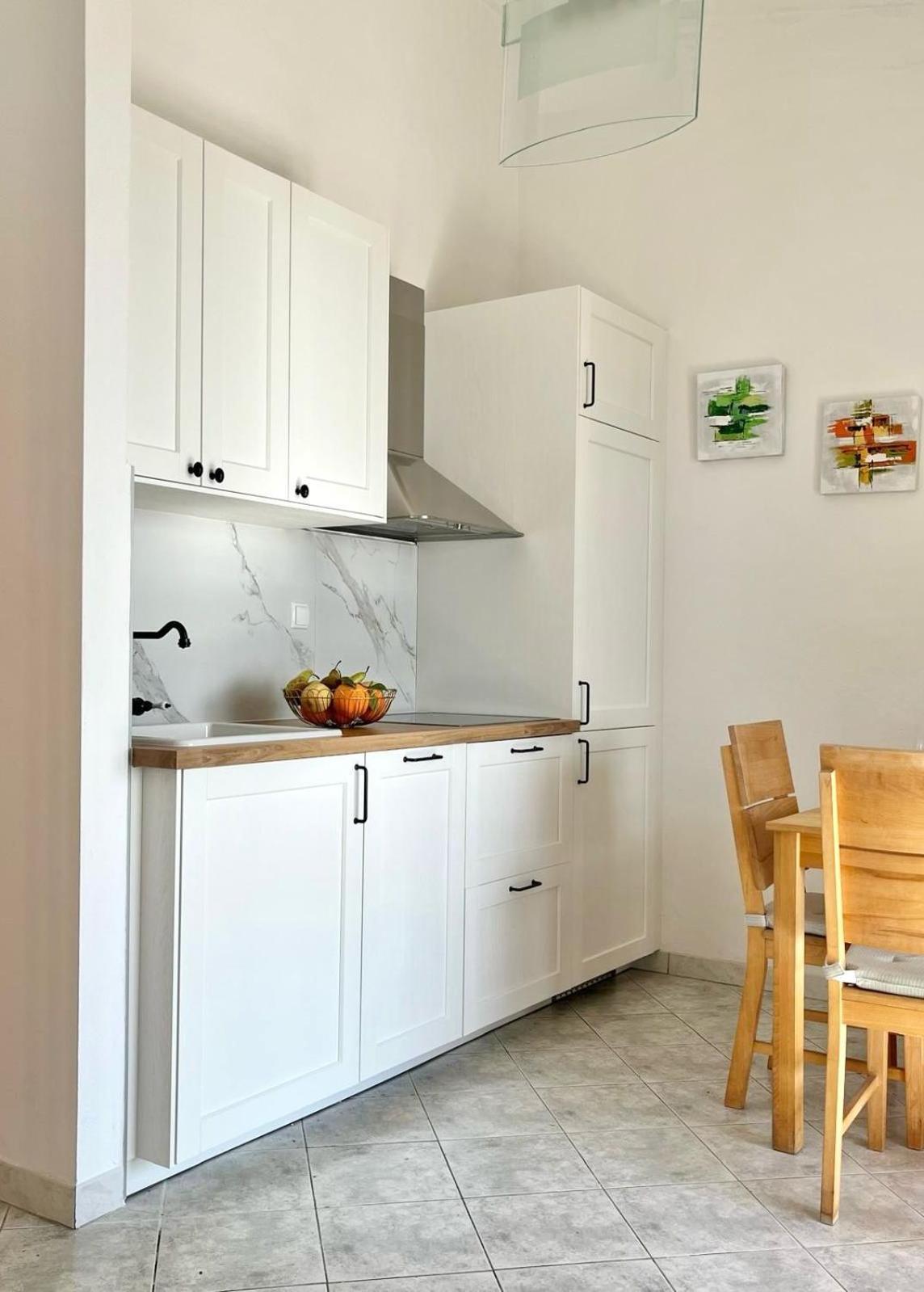 Apartments Curnic เยเซนิเซ ภายนอก รูปภาพ